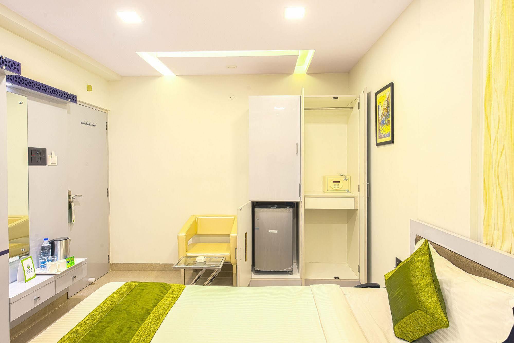 Hotel Treebo Orion Sapphire, Beck Bagan Kalkutta Exterior foto